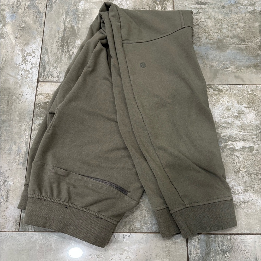 Women Lululemon Olive Green Pants